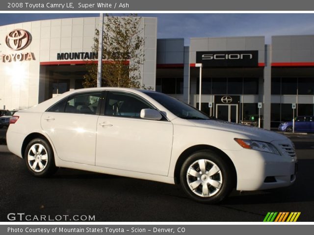 2008 Toyota Camry LE in Super White