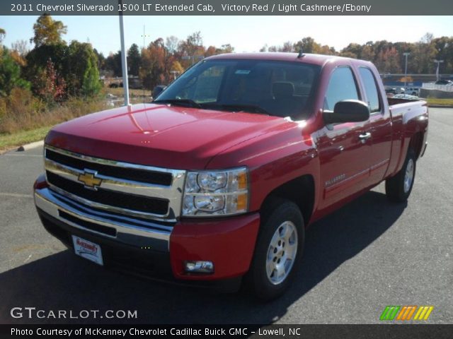 2011 Chevrolet Silverado 1500 LT Extended Cab in Victory Red