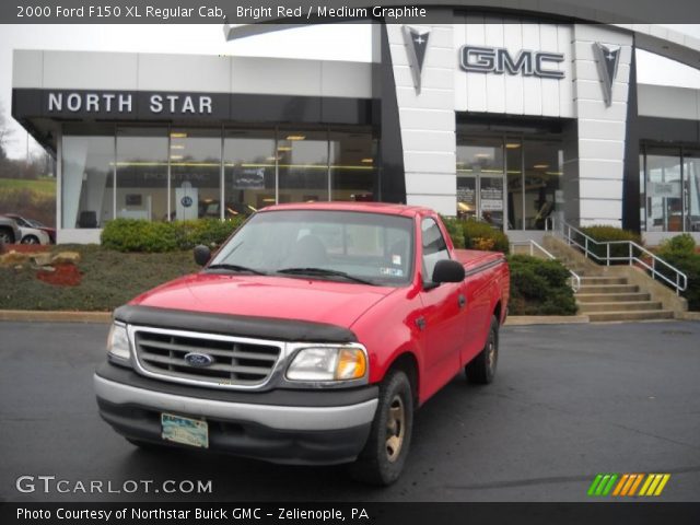 2000 Ford F150 XL Regular Cab in Bright Red