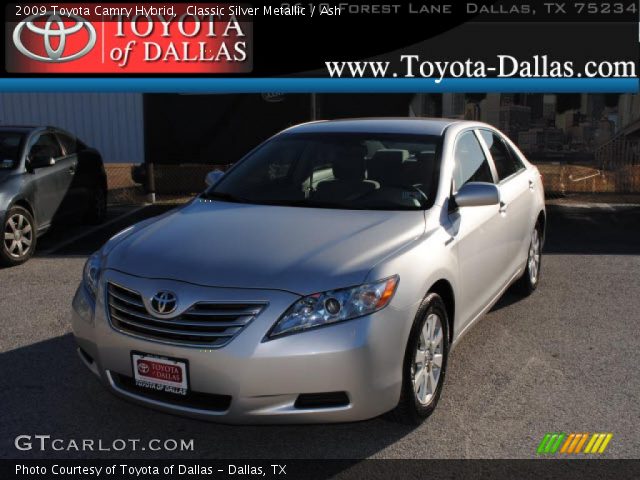 2009 Toyota Camry Hybrid in Classic Silver Metallic