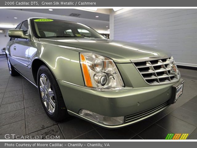 2006 Cadillac DTS  in Green Silk Metallic