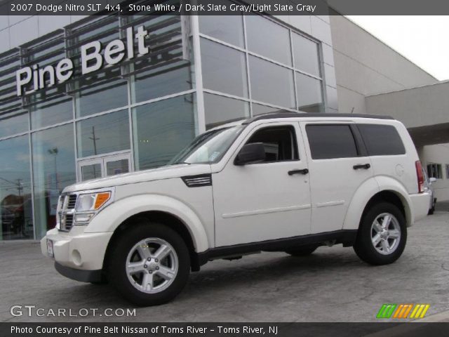2007 Dodge Nitro SLT 4x4 in Stone White