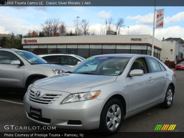 2009 Toyota Camry LE in Classic Silver Metallic