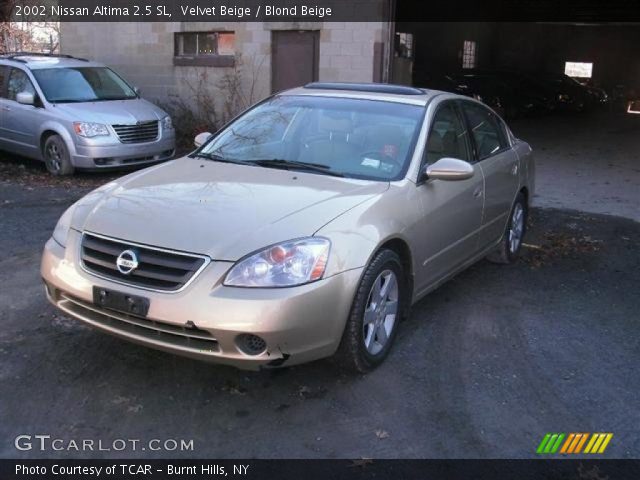 2002 Nissan Altima 2.5 SL in Velvet Beige