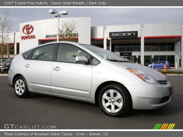 2007 Toyota Prius Hybrid in Classic Silver Metallic