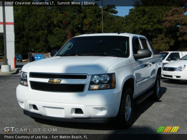 2007 Chevrolet Avalanche LT in Summit White