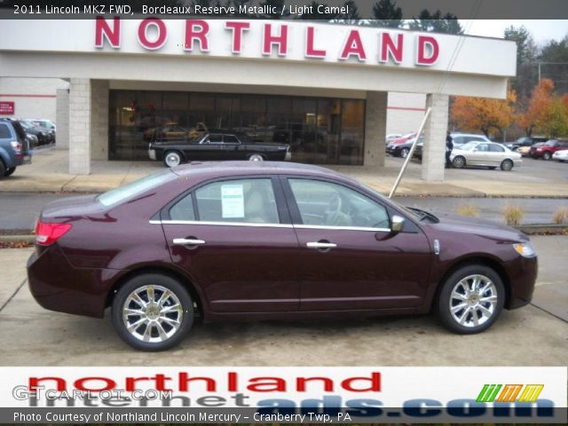 2011 Lincoln MKZ FWD in Bordeaux Reserve Metallic