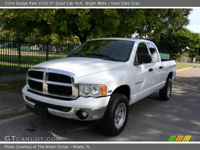 2004 Dodge Ram 1500 ST Quad Cab 4x4 in Bright White