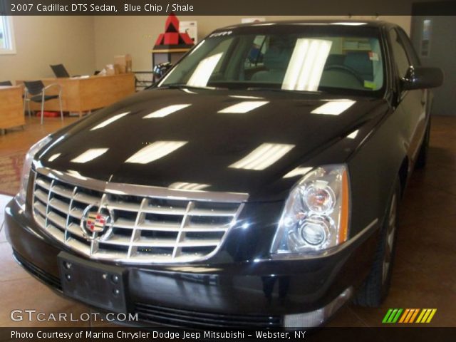 2007 Cadillac DTS Sedan in Blue Chip