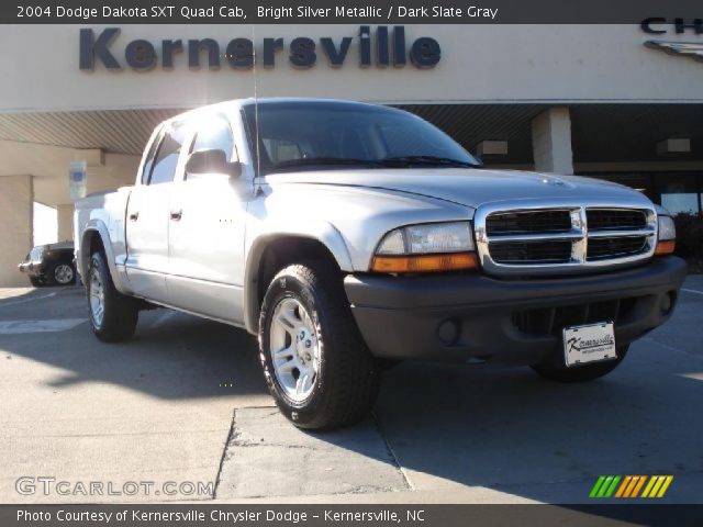2004 Dodge Dakota SXT Quad Cab in Bright Silver Metallic