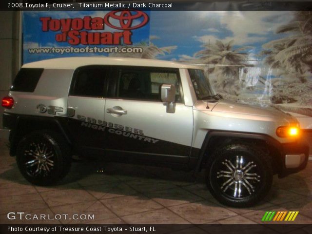 2008 Toyota FJ Cruiser  in Titanium Metallic