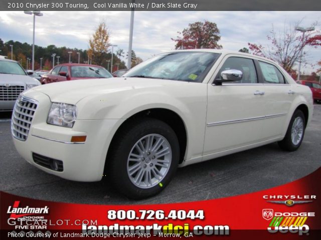 2010 Chrysler 300 Touring in Cool Vanilla White