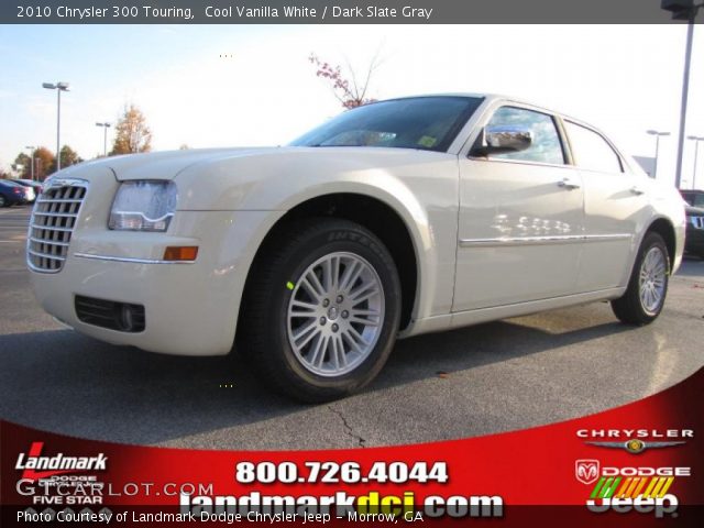 2010 Chrysler 300 Touring in Cool Vanilla White