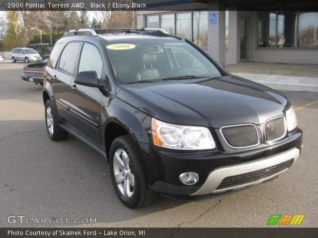 2006 Pontiac Torrent AWD in Black