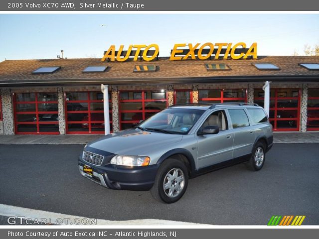 2005 Volvo XC70 AWD in Silver Metallic