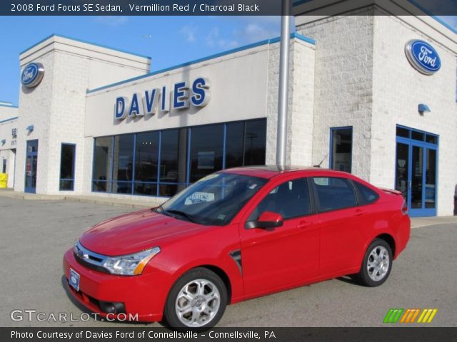 2008 Ford Focus SE Sedan in Vermillion Red