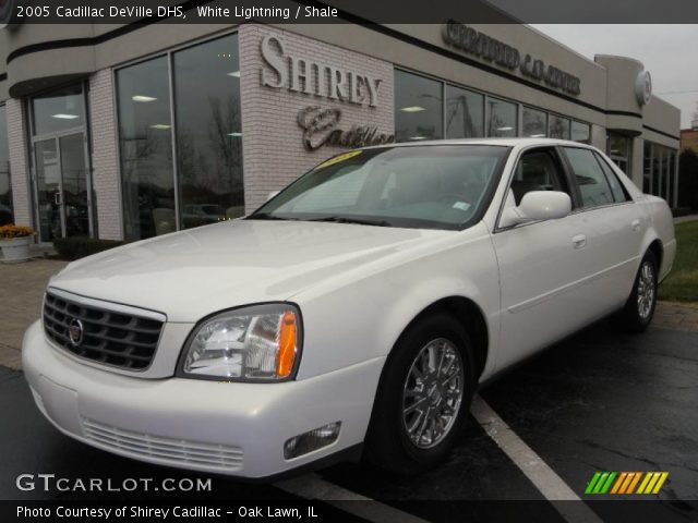 2005 Cadillac DeVille DHS in White Lightning