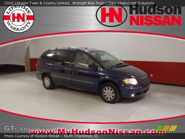 2006 Chrysler Town & Country Limited in Midnight Blue Pearl