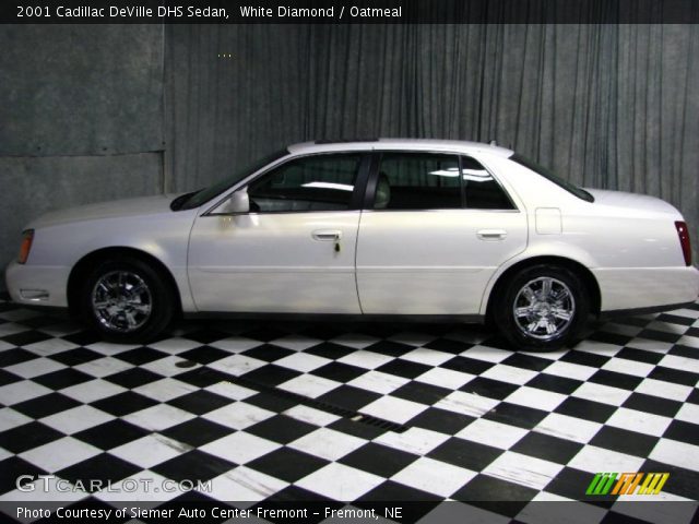2001 Cadillac DeVille DHS Sedan in White Diamond