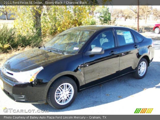 2011 Ford Focus SE Sedan in Ebony Black