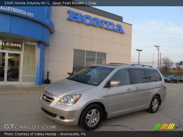 2006 Honda Odyssey EX-L in Silver Pearl Metallic