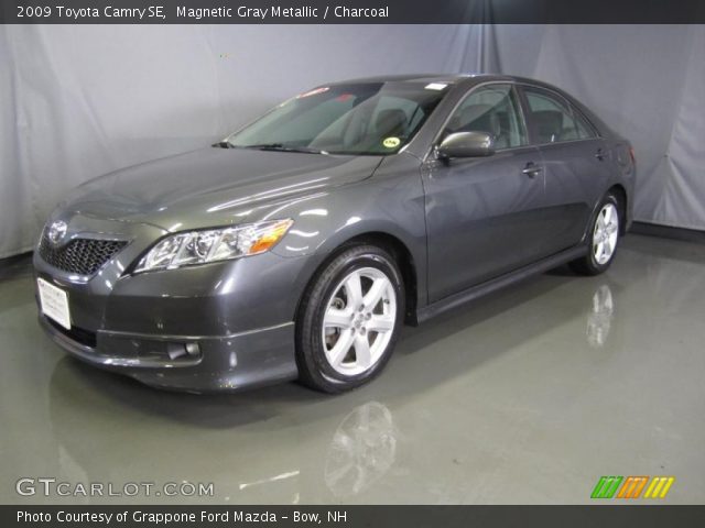 2009 Toyota Camry SE in Magnetic Gray Metallic