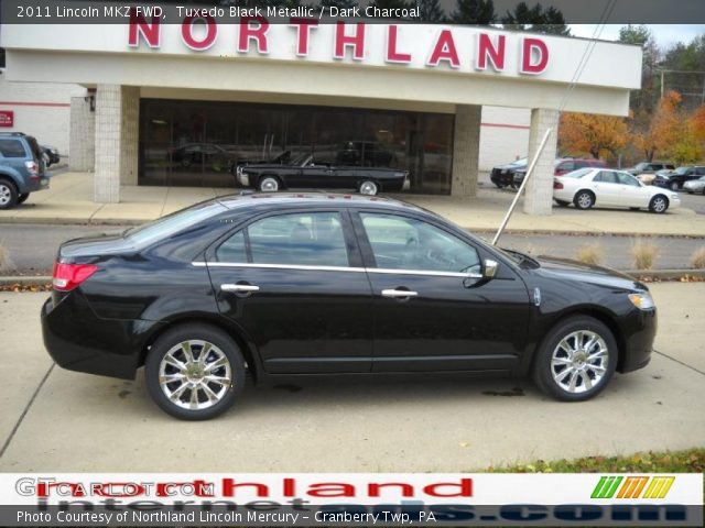 2011 Lincoln MKZ FWD in Tuxedo Black Metallic