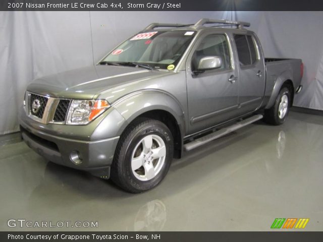 2007 Nissan Frontier LE Crew Cab 4x4 in Storm Gray