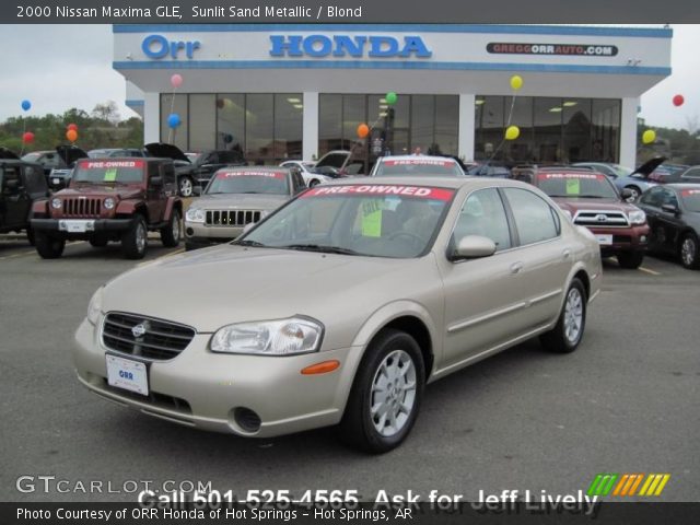 2000 Nissan Maxima GLE in Sunlit Sand Metallic