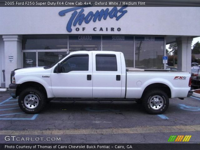 2005 Ford F250 Super Duty FX4 Crew Cab 4x4 in Oxford White