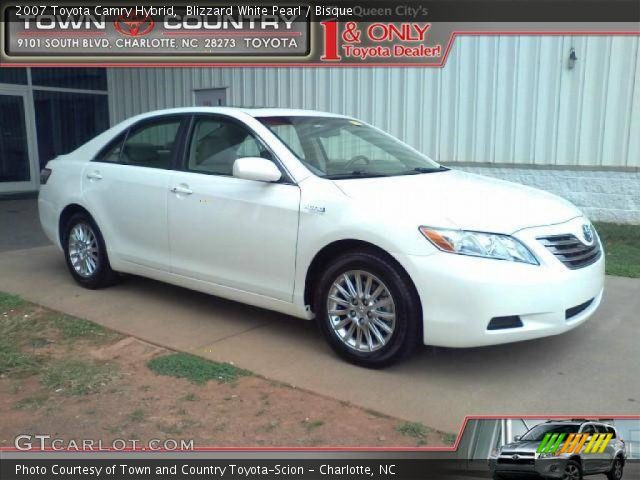 2007 Toyota Camry Hybrid in Blizzard White Pearl