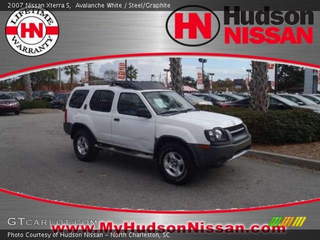 2007 Nissan Xterra S in Avalanche White