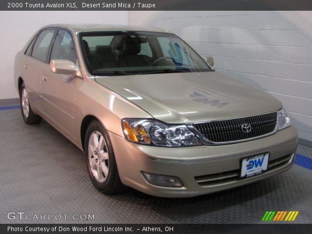 2000 Toyota Avalon XLS in Desert Sand Mica
