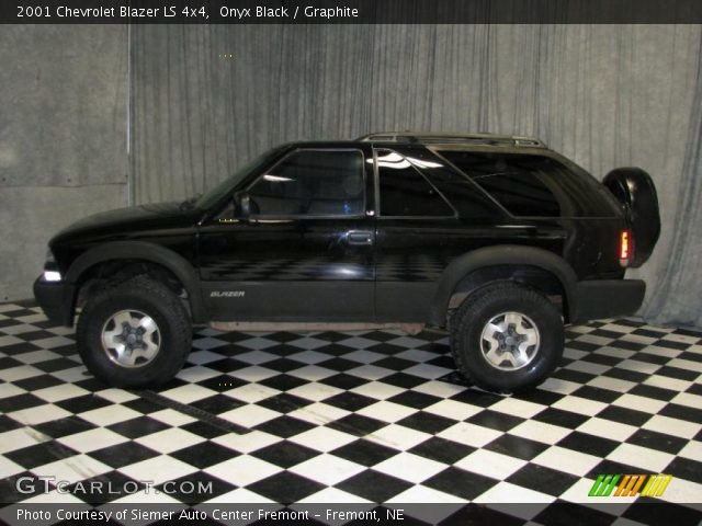 2001 Chevrolet Blazer LS 4x4 in Onyx Black