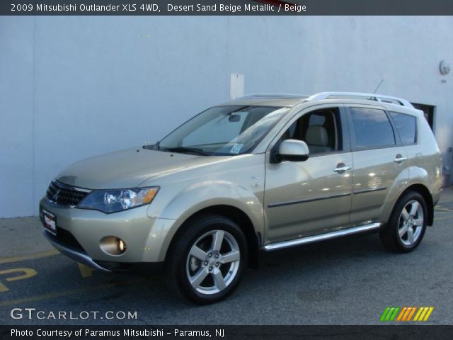 2009 Mitsubishi Outlander XLS 4WD in Desert Sand Beige Metallic