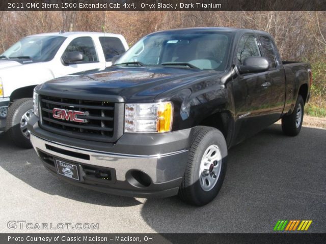 2011 GMC Sierra 1500 Extended Cab 4x4 in Onyx Black