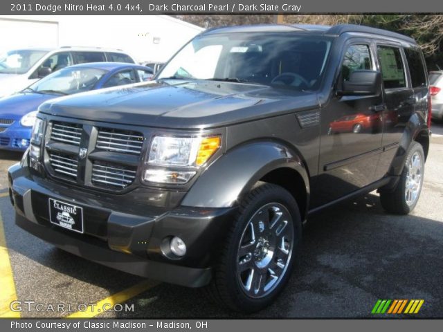 2011 Dodge Nitro Heat 4.0 4x4 in Dark Charcoal Pearl