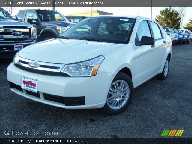 2011 Ford Focus SE Sedan in White Suede