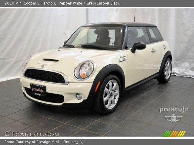 2010 Mini Cooper S Hardtop in Pepper White