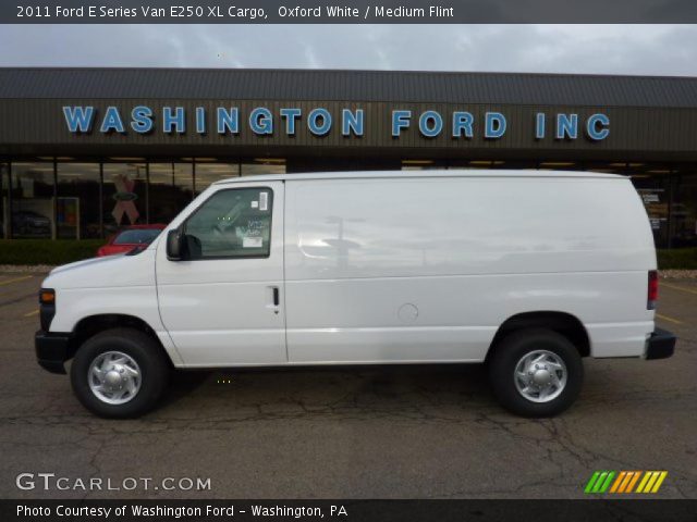 2011 Ford E Series Van E250 XL Cargo in Oxford White