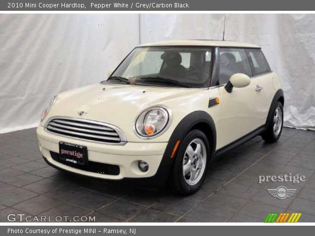 2010 Mini Cooper Hardtop in Pepper White