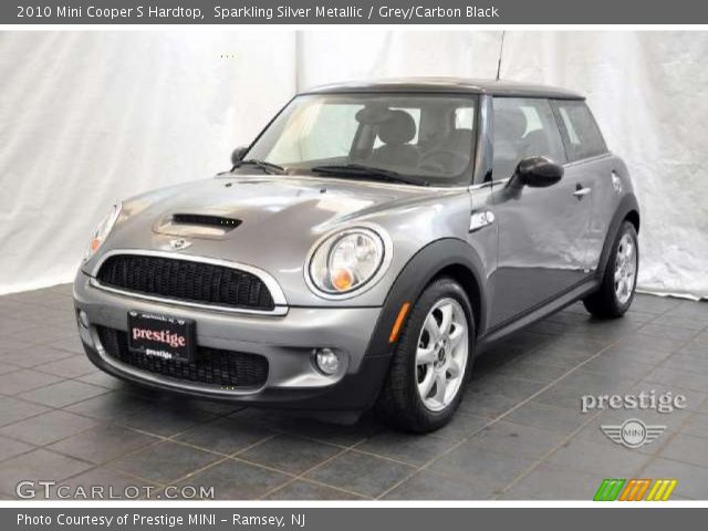2010 Mini Cooper S Hardtop in Sparkling Silver Metallic