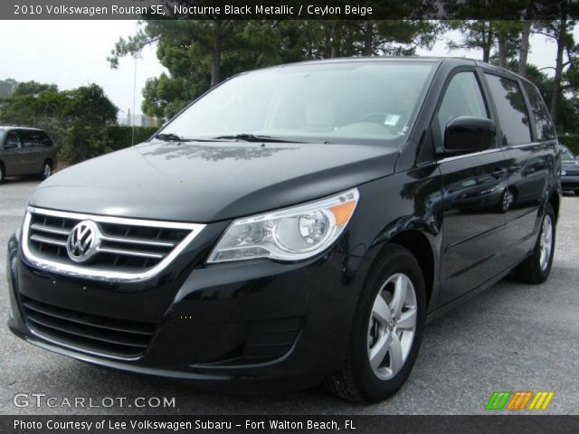 2010 Volkswagen Routan SE in Nocturne Black Metallic