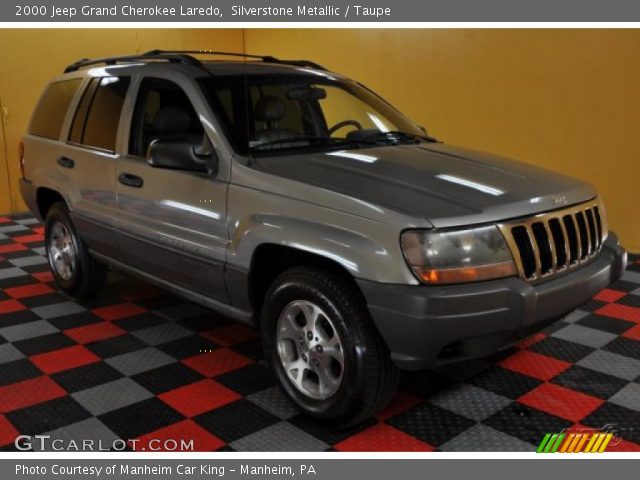 2000 Jeep Grand Cherokee Laredo in Silverstone Metallic