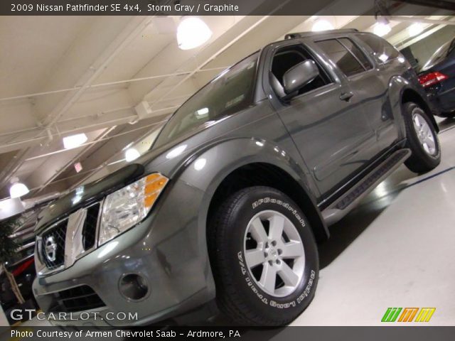 2009 Nissan Pathfinder SE 4x4 in Storm Gray