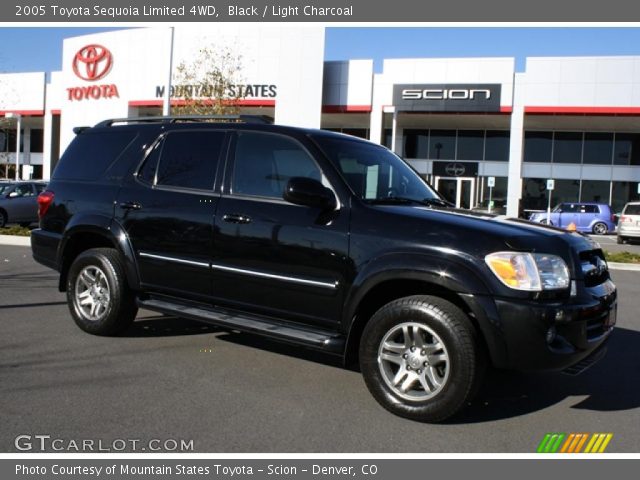 2005 Toyota Sequoia Limited 4WD in Black