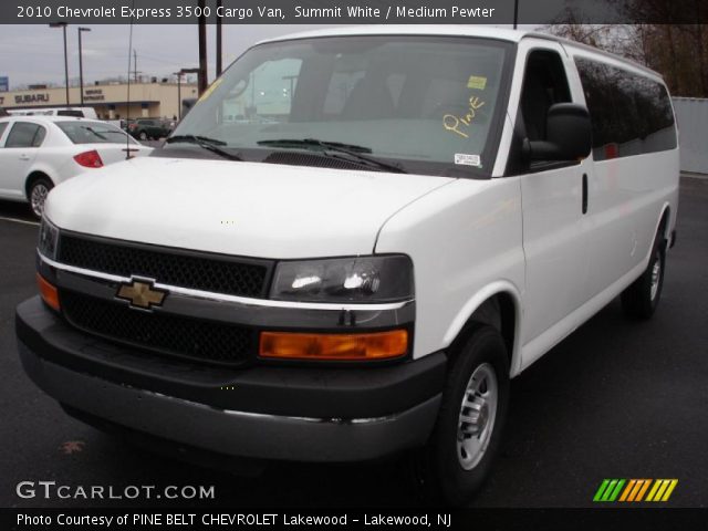 2010 Chevrolet Express 3500 Cargo Van in Summit White