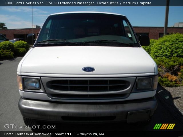 2000 Ford E Series Van E350 SD Extended Passenger in Oxford White