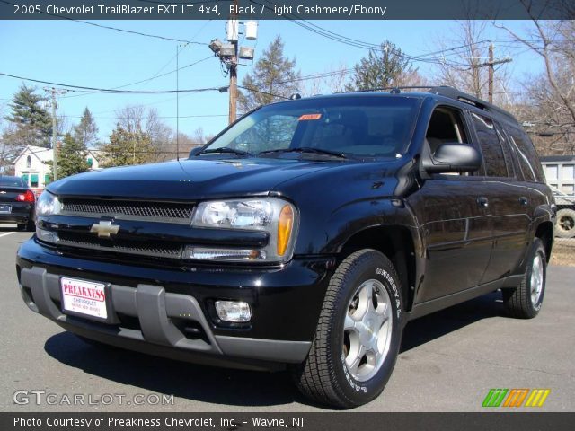 2005 Chevrolet TrailBlazer EXT LT 4x4 in Black