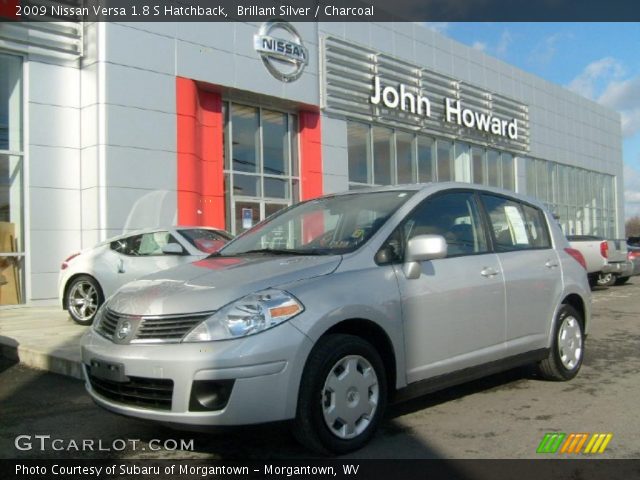 2009 Nissan Versa 1.8 S Hatchback in Brillant Silver